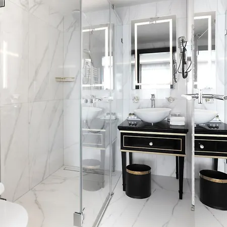 Golden Key, 4 Stars Superior Nitra