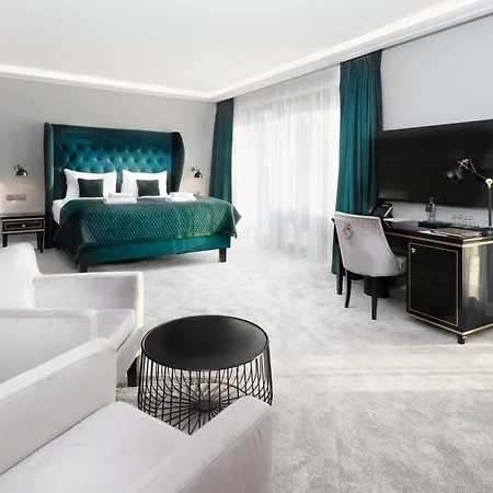 Golden Key, 4 Stars Superior Hotel