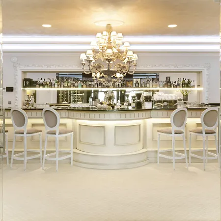 Golden Key, 4 Stars Superior 4* Нитра