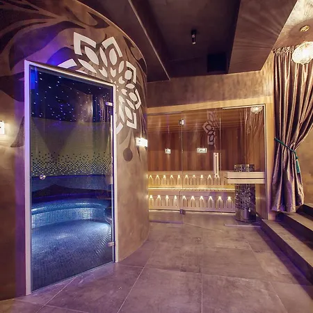 Zlaty Klucik - Golden Key With Luxury Hotel 4*