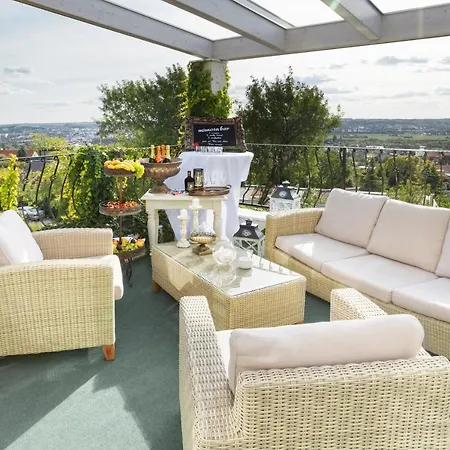 Golden Key, 4 Stars Superior